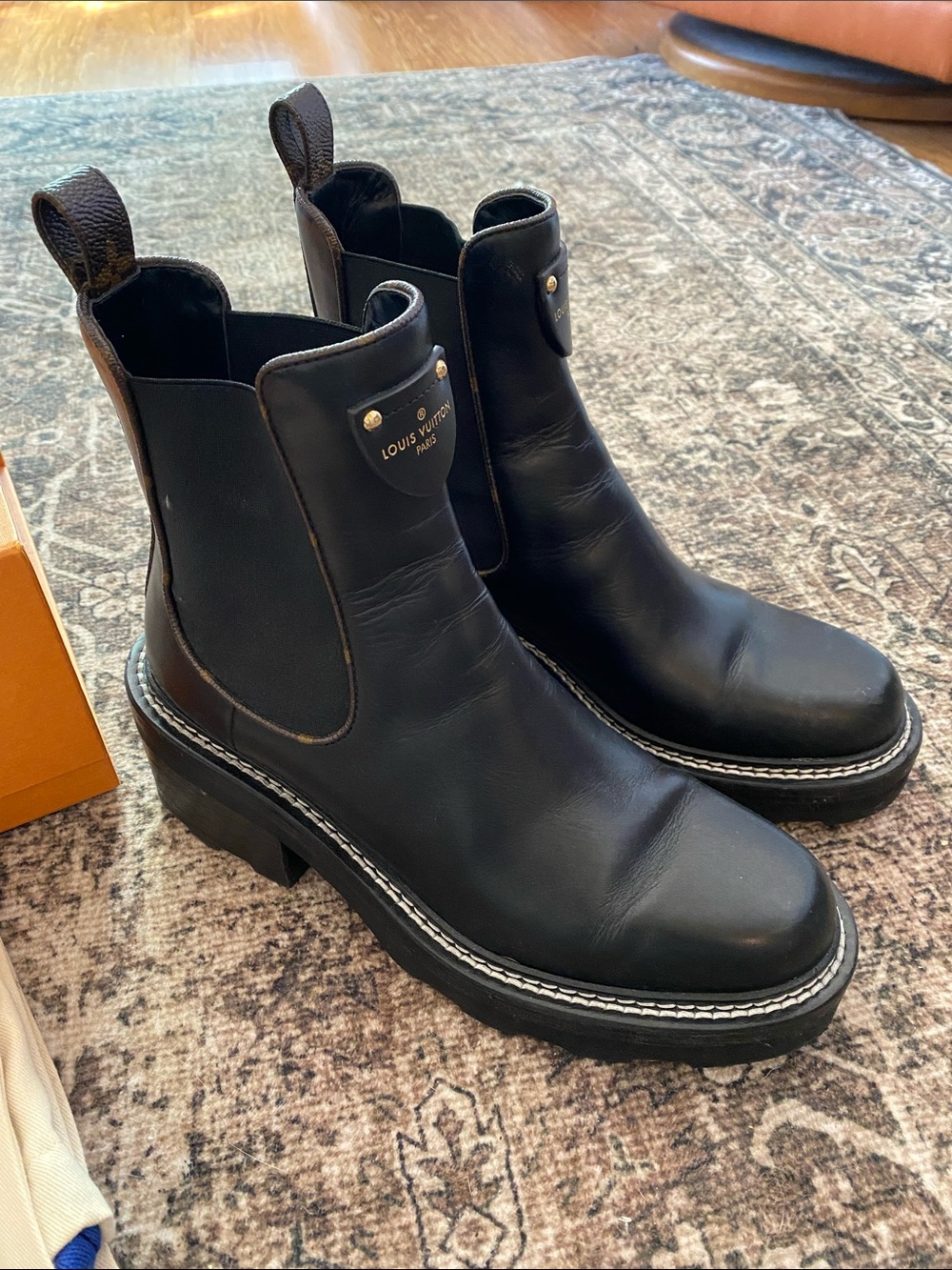 Louis Vuitton Chelsea Boots